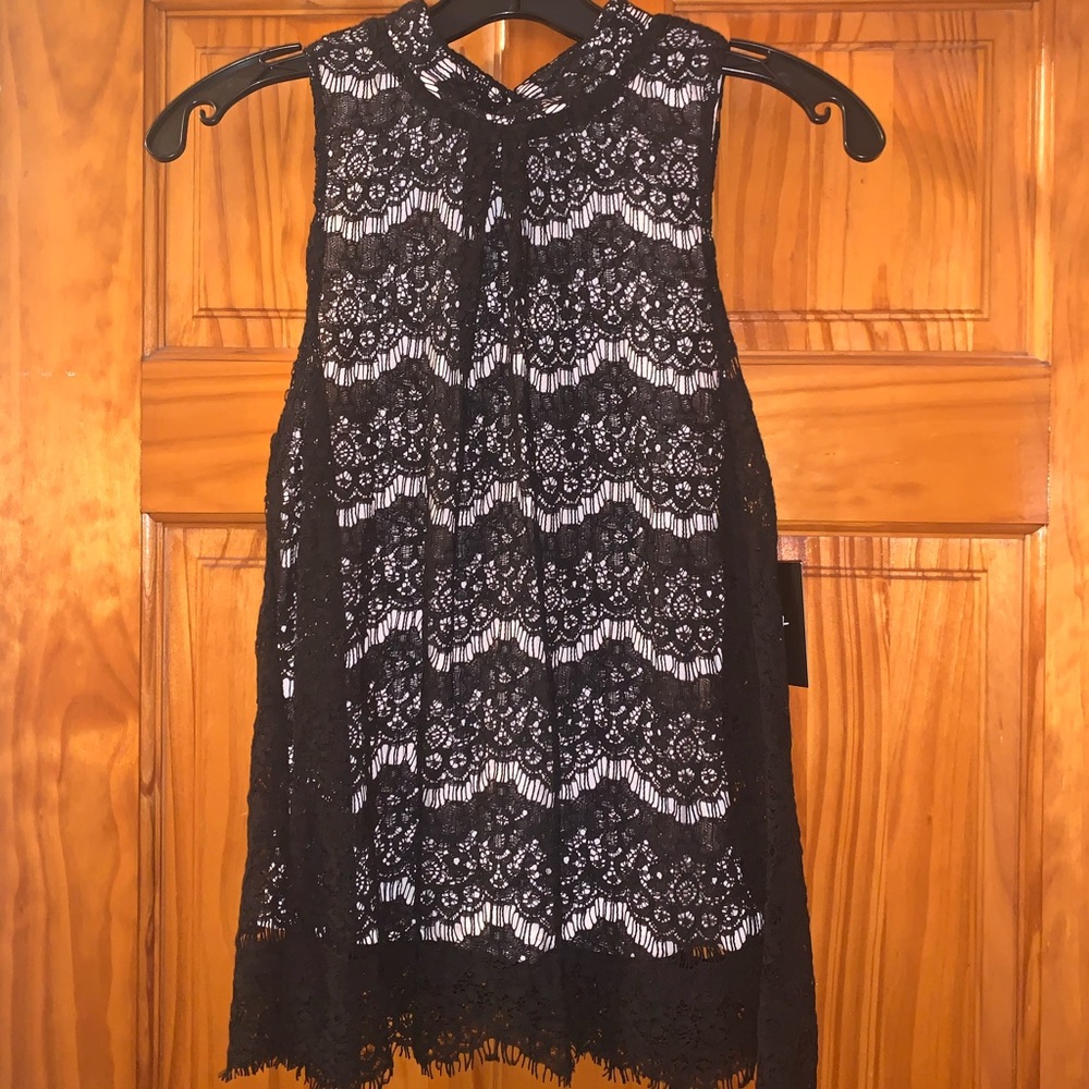 High Neck Lace Sleeveless Blouse